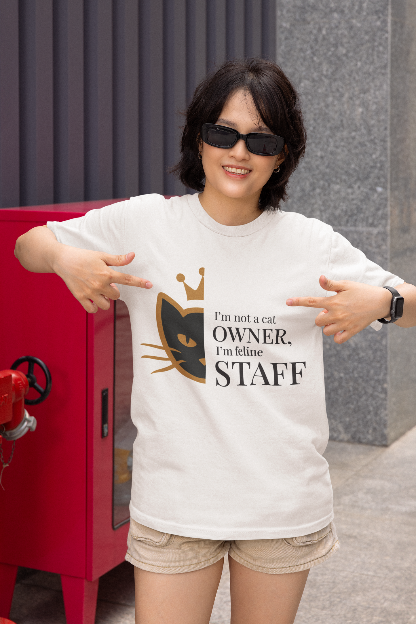 I´m Not Owner Cat. I´m a Feline Staff - Top Graphic Tees for Women -Cotton 100%